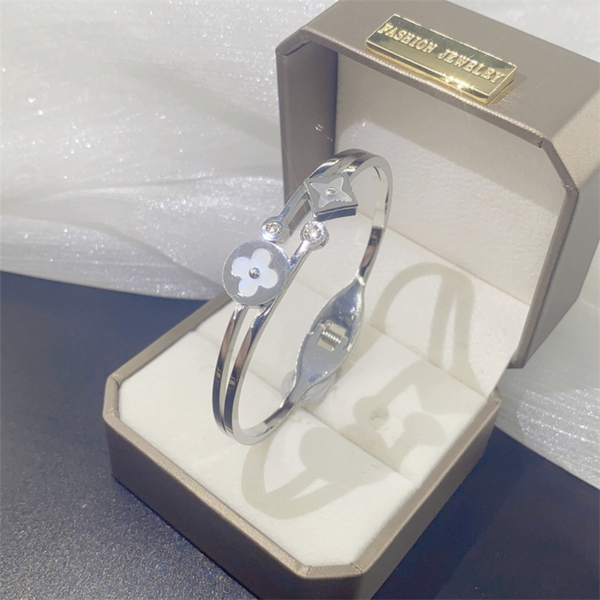 18K Gold Plated Stainless Steel Cuff Bracelet.