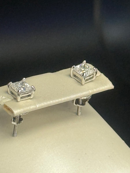 (Half Carat 0.5 Moissanite Diamond Studs Earring. Pass Diamond Test