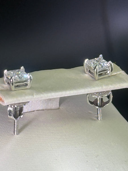 (Half Carat 0.5 Moissanite Diamond Studs Earring. Pass Diamond Test