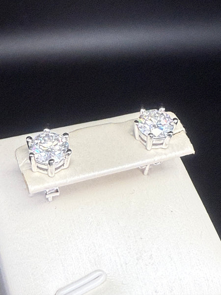 6 Prong Setting One Carat 5mm  Round Moissanite Diamond Studs Earring. Pass Diamond Test