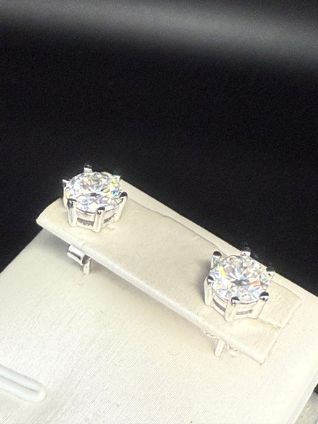 6 Prong Setting One Carat 5mm  Round Moissanite Diamond Studs Earring. Pass Diamond Test