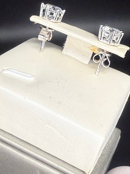 6 Prong Setting One Carat 5mm  Round Moissanite Diamond Studs Earring. Pass Diamond Test
