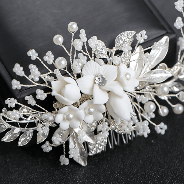 Red Leaf Bear - FREE Shipping Over $99 - Something for Everyone Bridal Pearl Flower Hair Comb Clip.