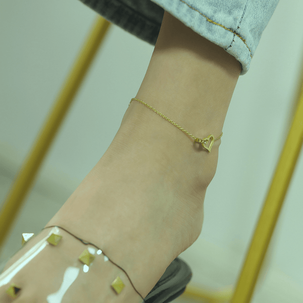 Red Leaf Bear - FREE Shipping - Something for Everyone Anklet 18k Gold Plated Stainless Steel Heart Anklet.