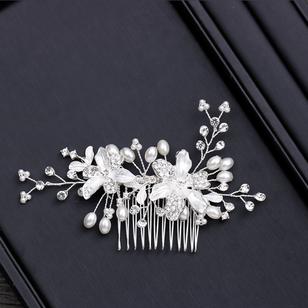 Red Leaf Bear - FREE Shipping - Something for Everyone Silver Floral Hair Comb Wedding Headpiece for Bridal Hair