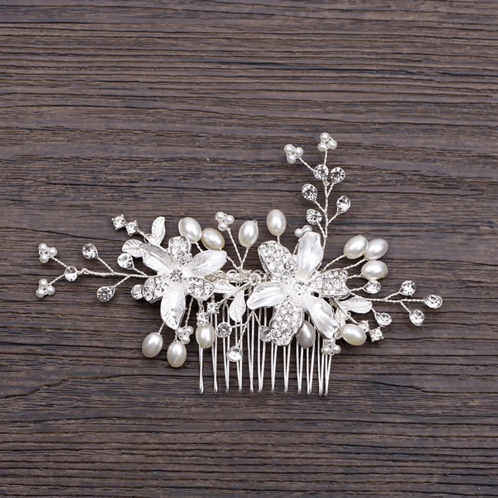 Red Leaf Bear - FREE Shipping - Something for Everyone Silver Floral Hair Comb Wedding Headpiece for Bridal Hair
